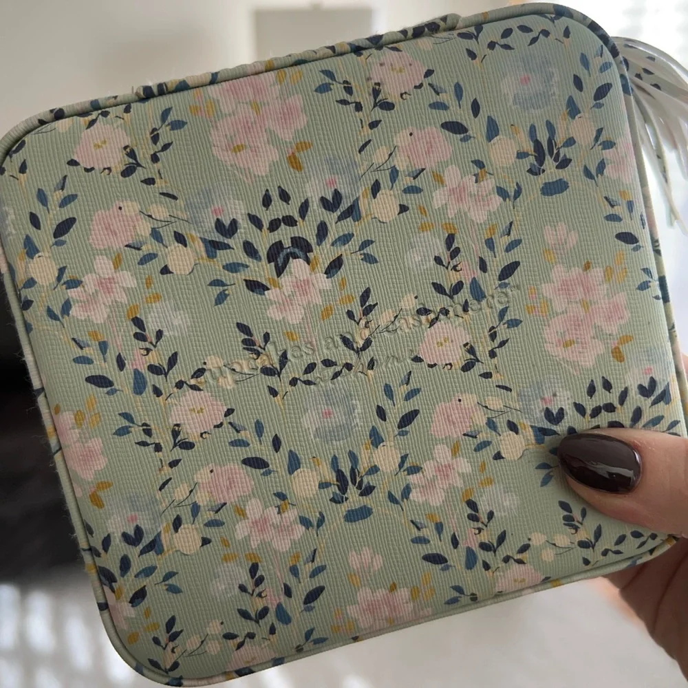 Cupcakes and Cashmere Jewelry Box - Picture 1 of 3